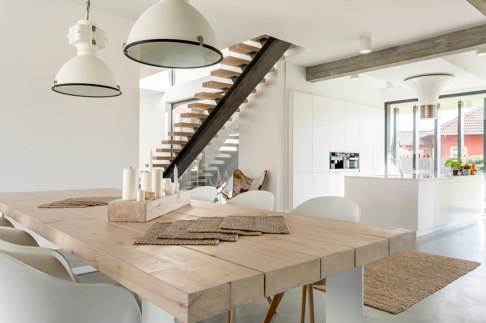 Heller moderner Wohnraum